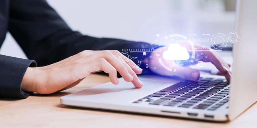 the-edge-vs-the-cloud-decoding-the-future-of-distributed-computing